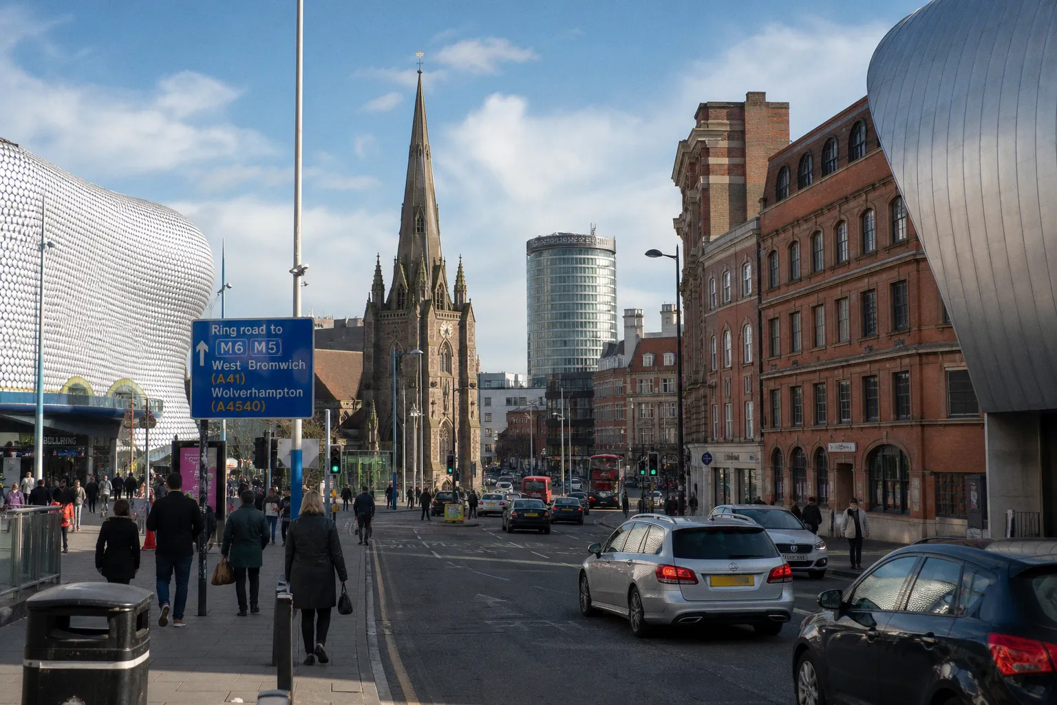 Location de voiture à Birmingham (Royaume-Uni) : le guide pratique