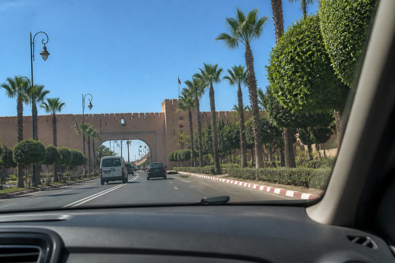 Location de voiture à Oujda : notre guide pratique pour l'Oriental